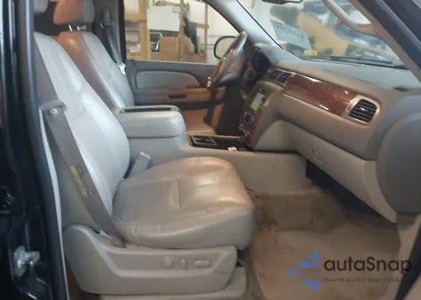 2007 Chevrolet Tahoe Ltz from USA, damaged, VIN 1GNFK13077J152049